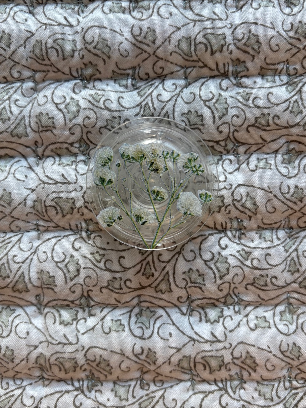 Baby’s breath floral clear popsocket